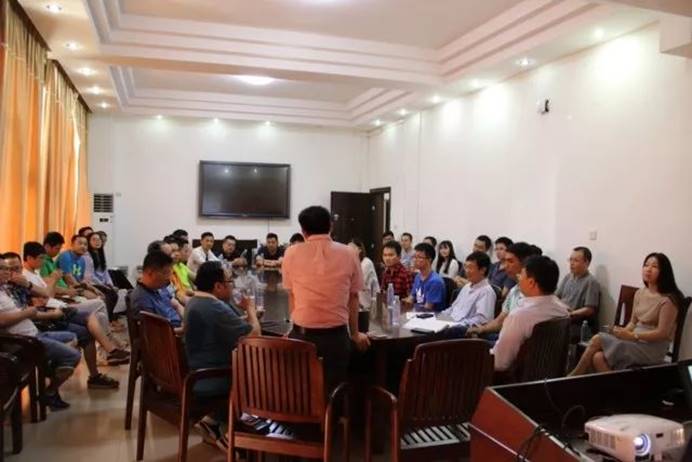 https://mmbiz.qpic.cn/mmbiz_jpg/flHsRAD8TTBOGCBbdcuPGZhcydPWUzYrPjl0iaqMT0JzdiaEKVQXrrj51FxRQr8nbtzn2rDMcGicfsHhhHAiaKicamw/640?wx_fmt=jpeg&wxfrom=5&wx_lazy=1&wx_co=1
