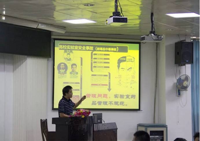 http://cms.gxu.edu.cn/_vsl/0CB8093F9D84B8625EAAC35DAB15AE7E/39EF2B06/59F71